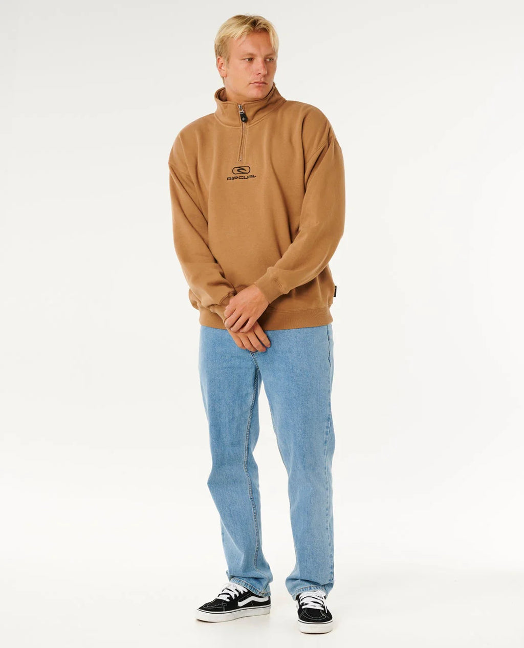 Pill Icon 1/4 Zip Crew - Mocha