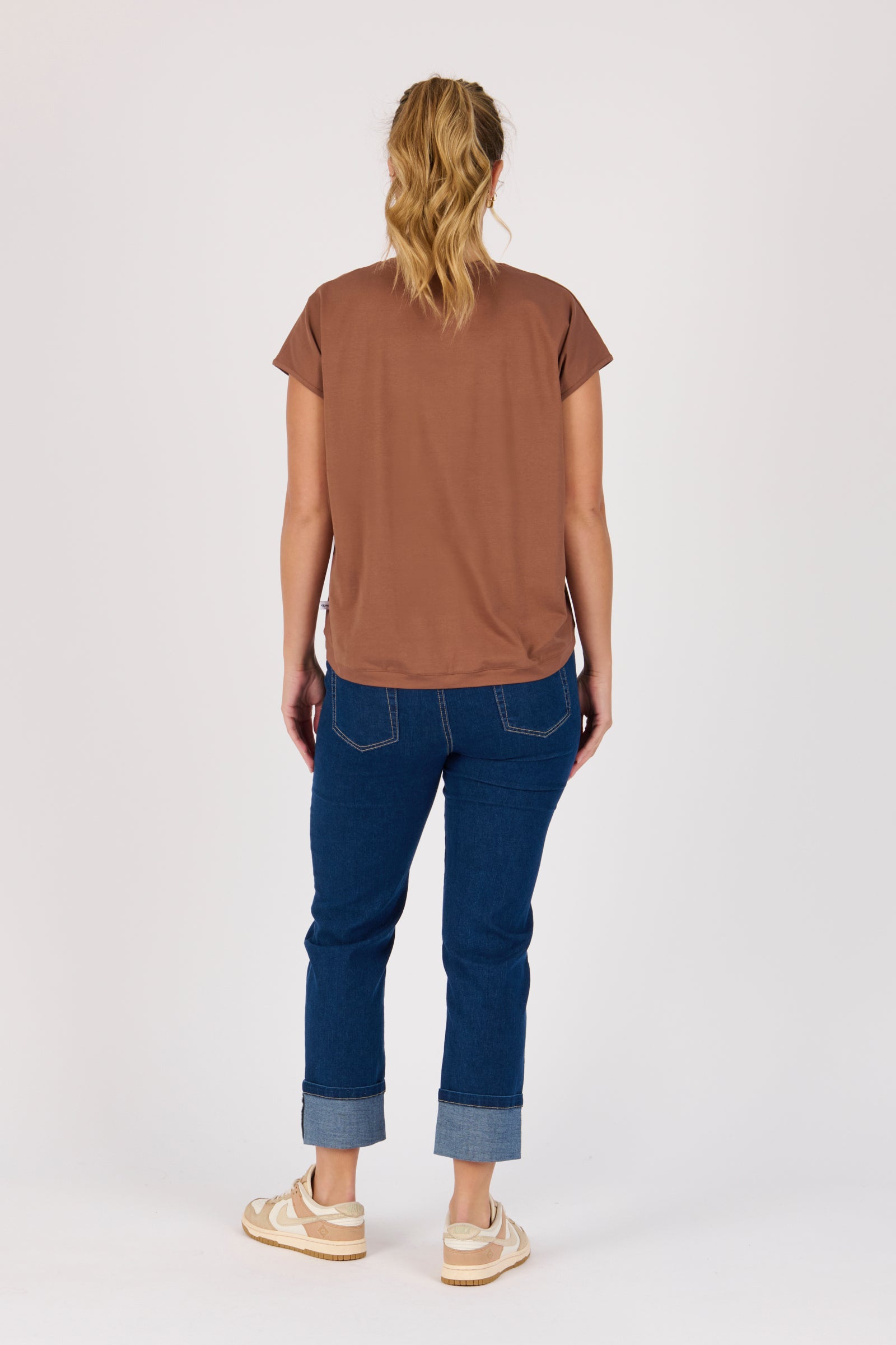 Shell Round Neck Tee - Acorn