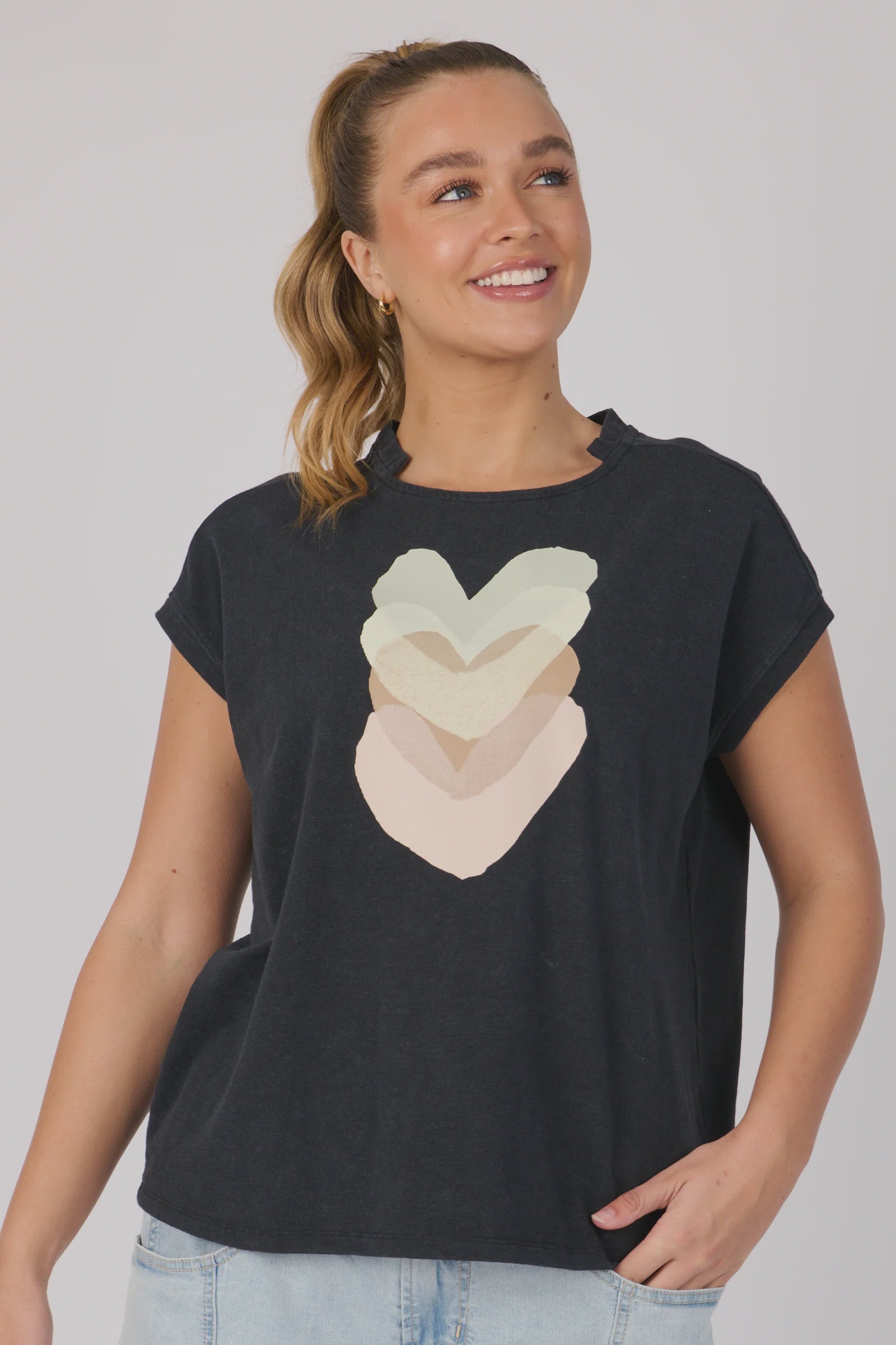 Half Collar Shell Tee-White Flower