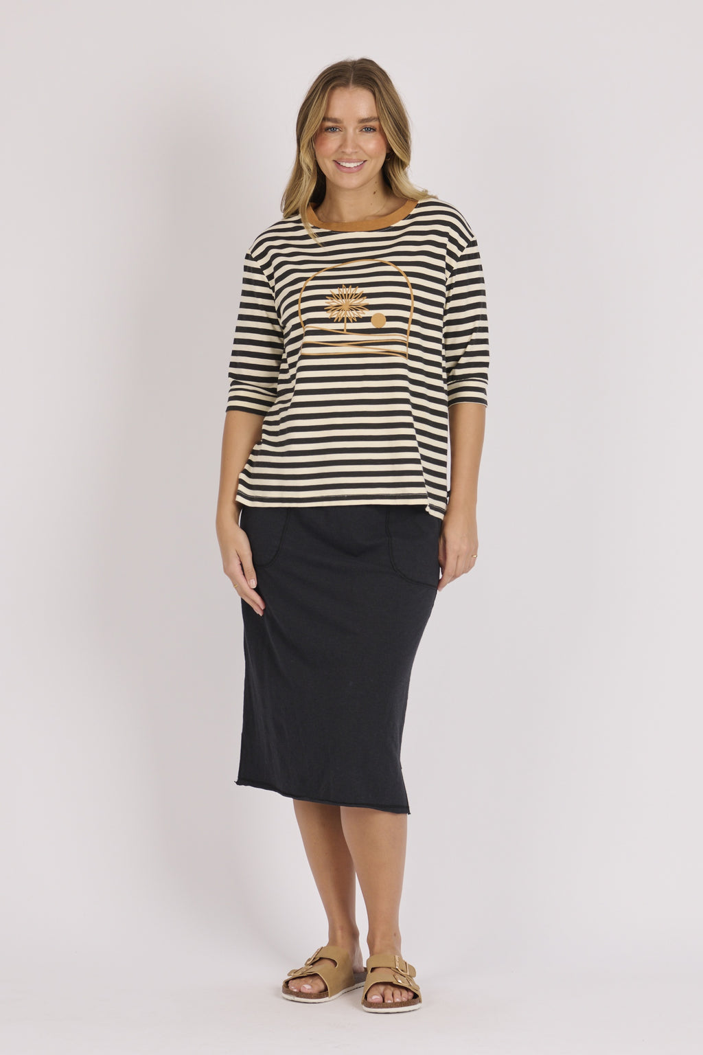 Half Sleeve Tee - Black/Beige