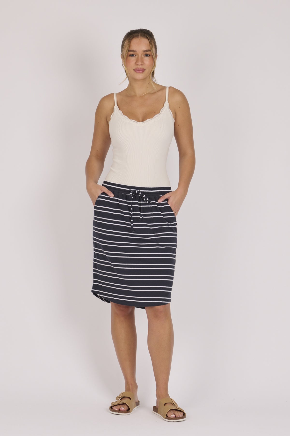 Scoop Hem Skirt - Navy/White