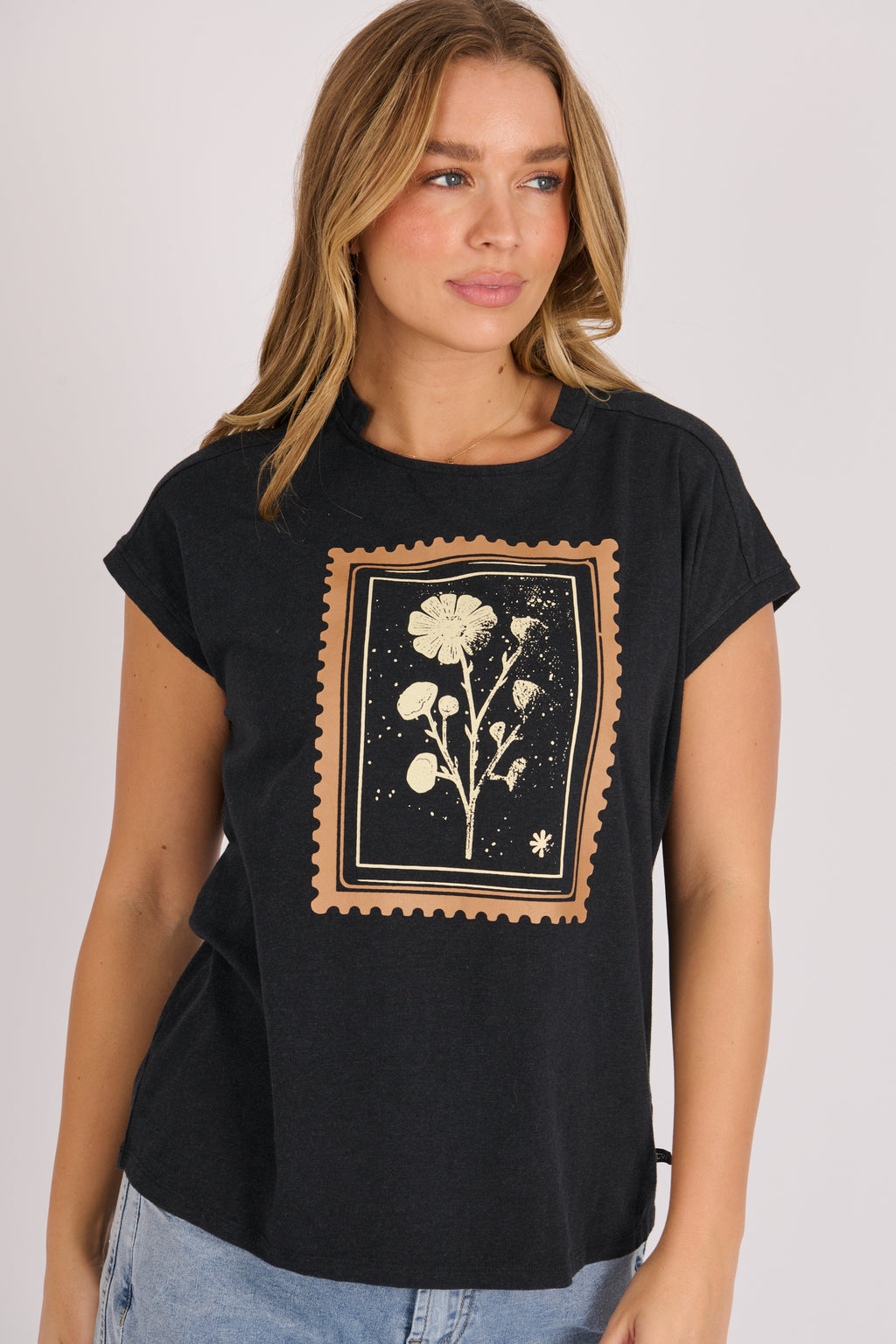 Half Collar Shell Tee - Floral