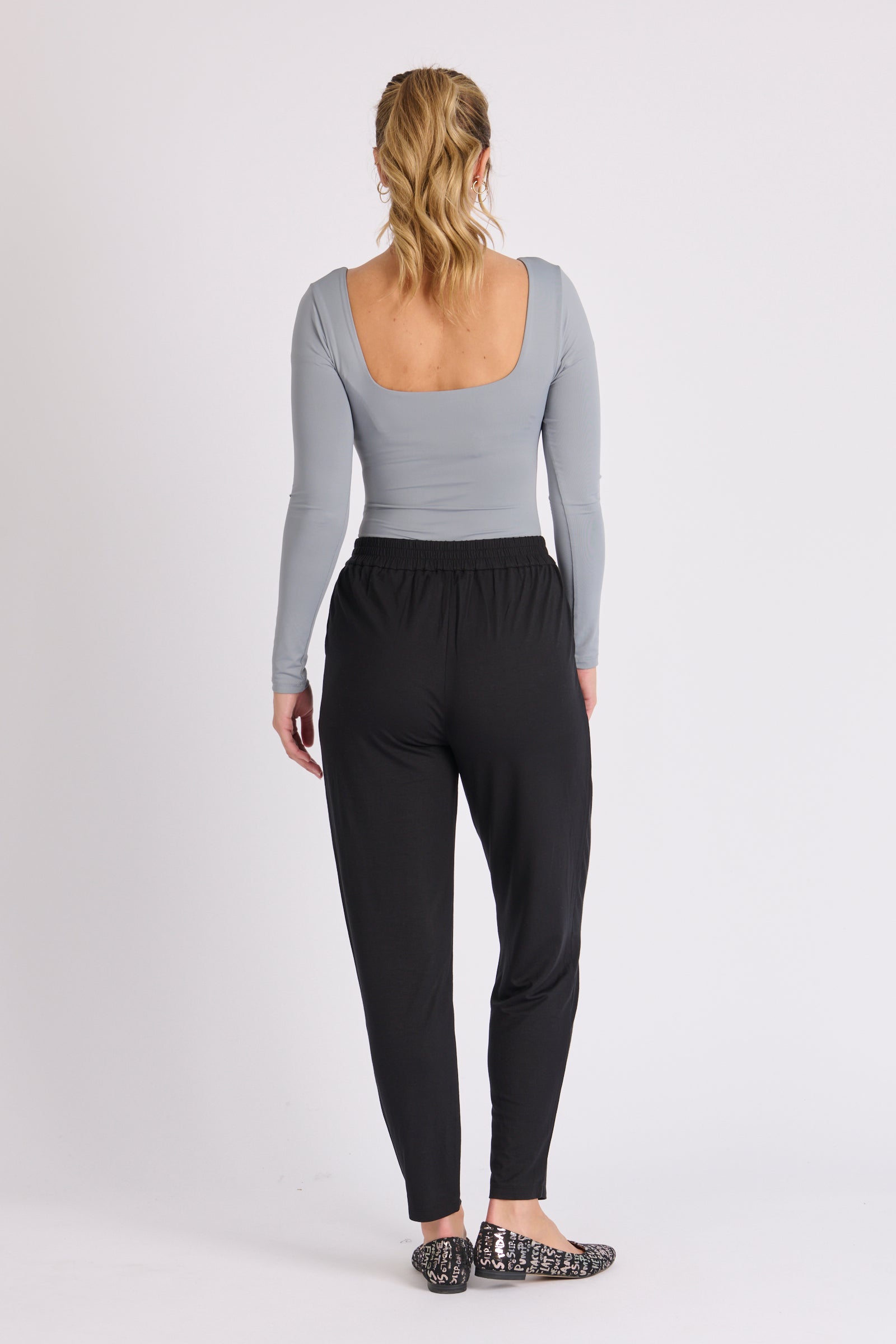 Pleat Front Pant