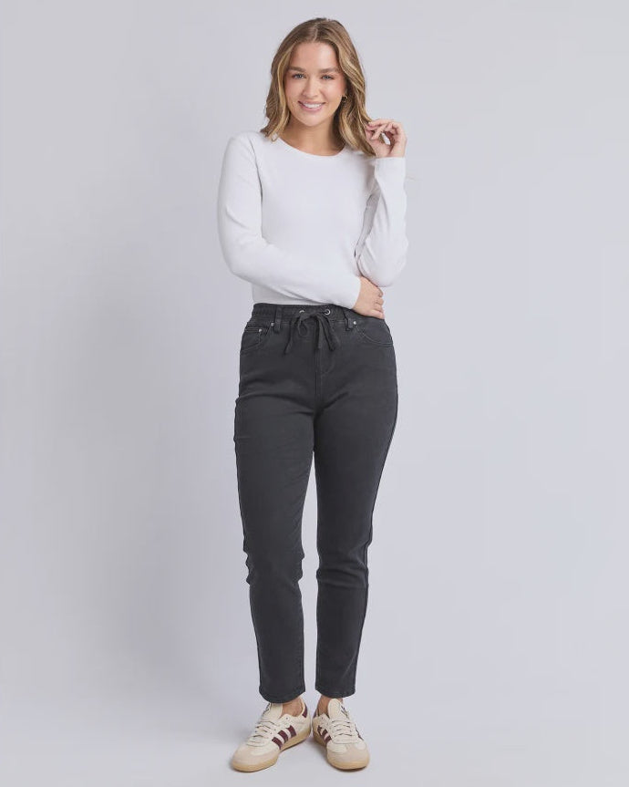 Penelope Jogger