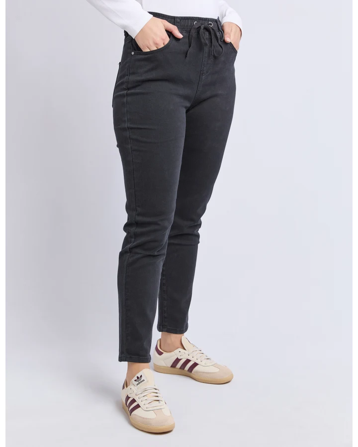 Penelope Jogger