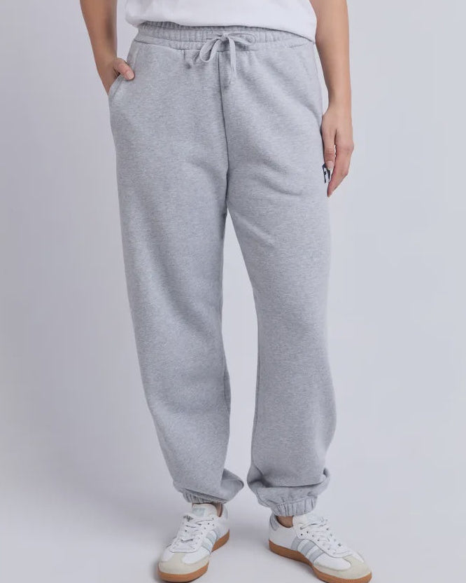 Intention Trackpant - Grey