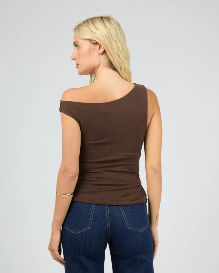 KYLIE OFF SHOULDER TOP-CHOCOLATE