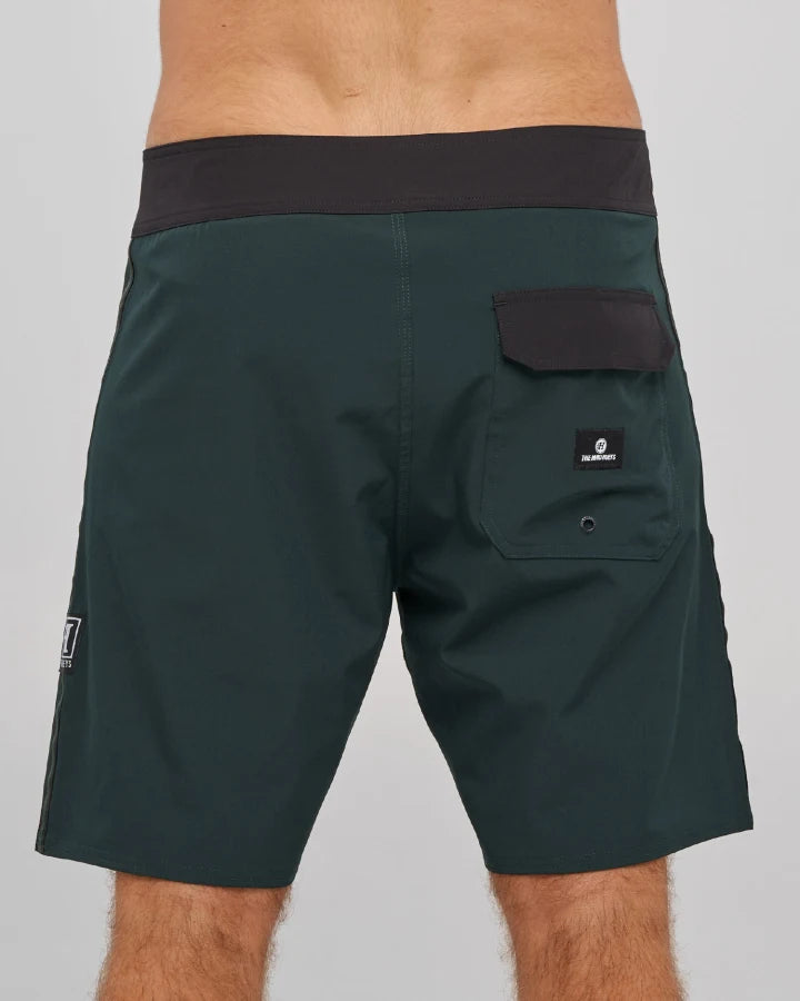 SEND IT 18" BOARDSHORTS