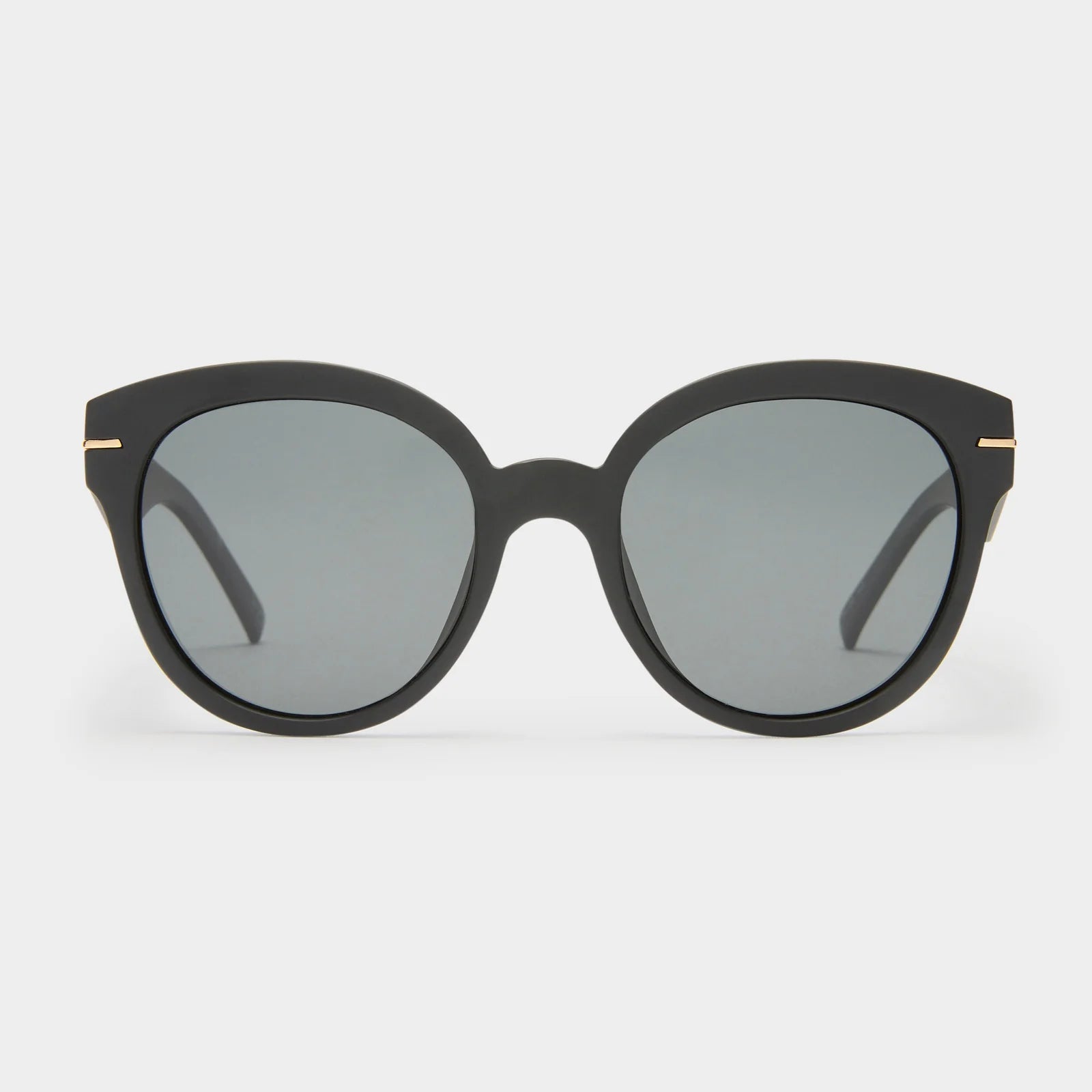 Capacious - Matte Black