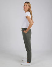 Load image into Gallery viewer, Monday Pant - Khaki
