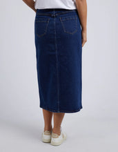 Load image into Gallery viewer, Scout Midi Skirt - Dark Blue
