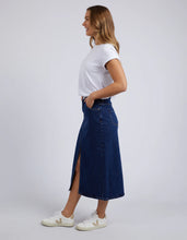Load image into Gallery viewer, Scout Midi Skirt - Dark Blue
