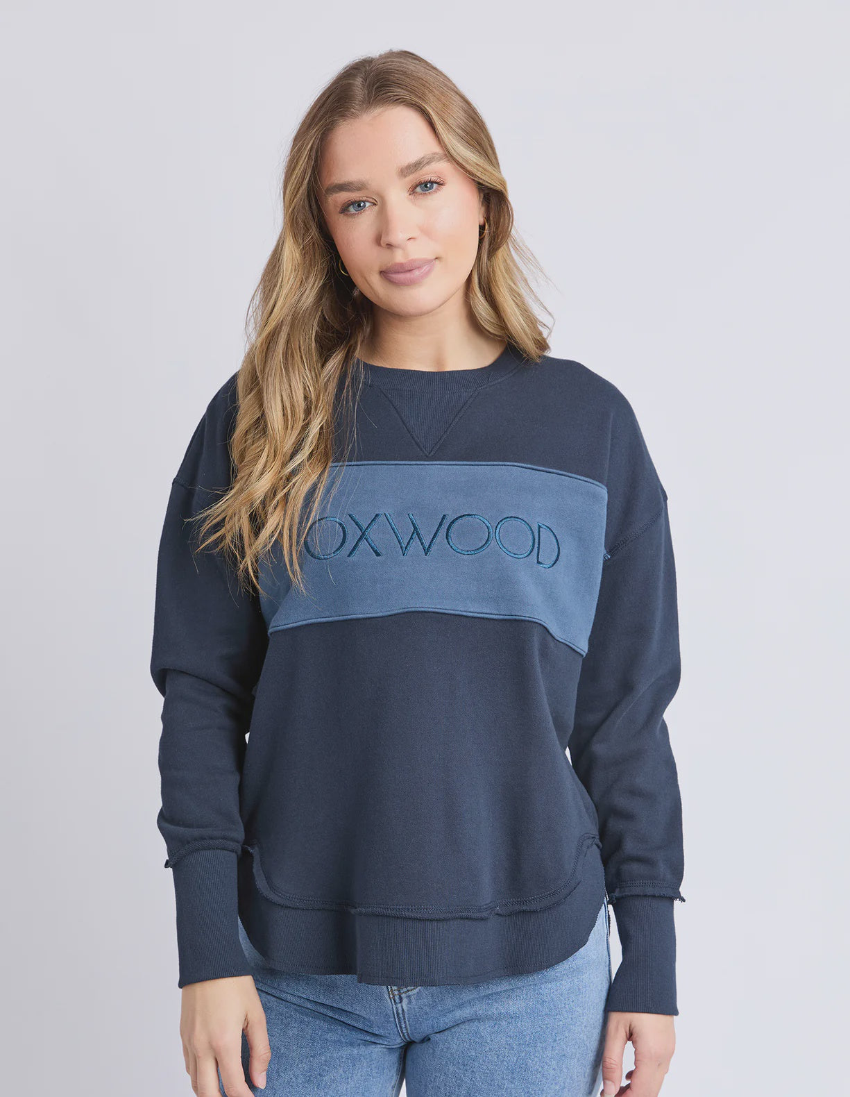 Simplified Tonal Crew - Navy