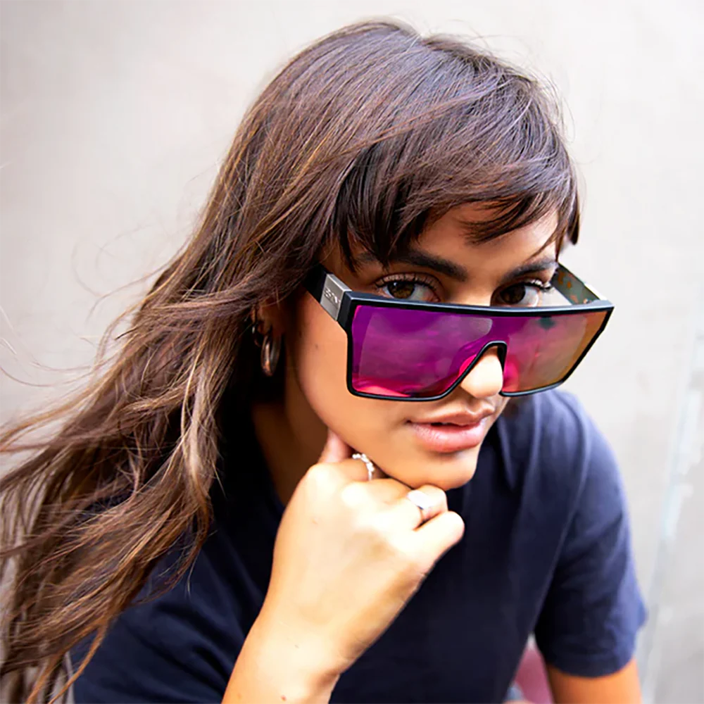 Loose Cannon - Black/Pink