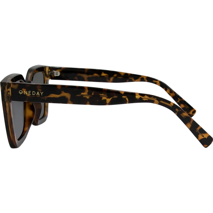 Dallas - Tortoise Brown