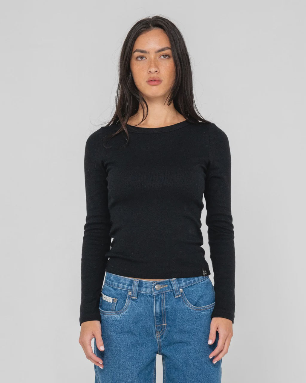 Rusty Essentials Fitted L/S Tee