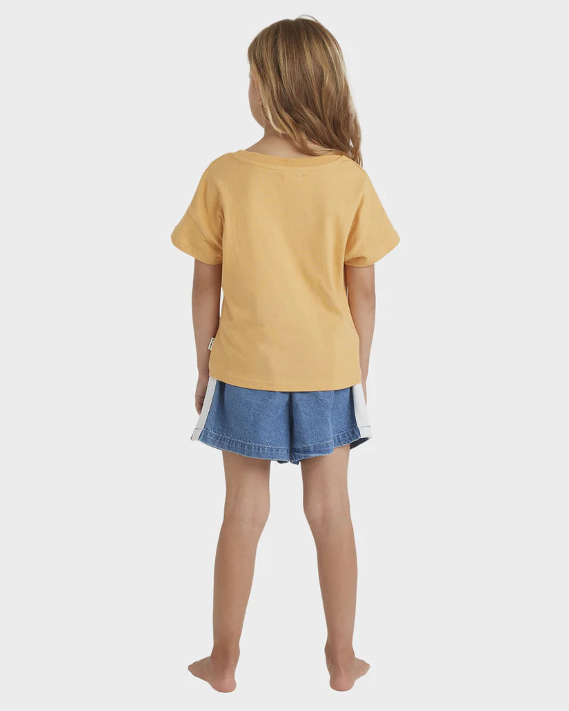 Still Chill Tee - Girls
