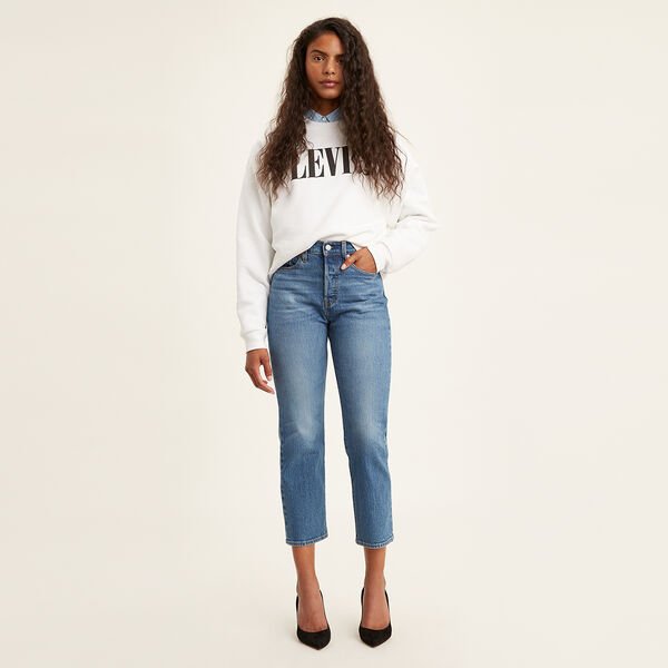 Wedgie Fit Straight Jeans