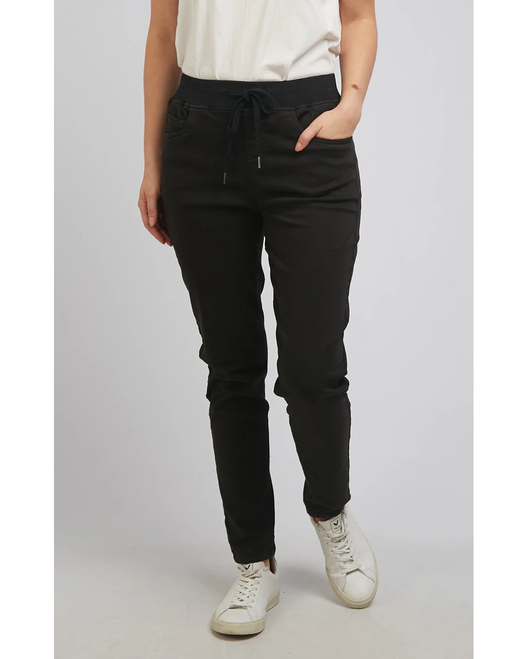 Sylvia Jogger - Black
