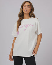 Load image into Gallery viewer, Jorge  Script  Tee - Pink
