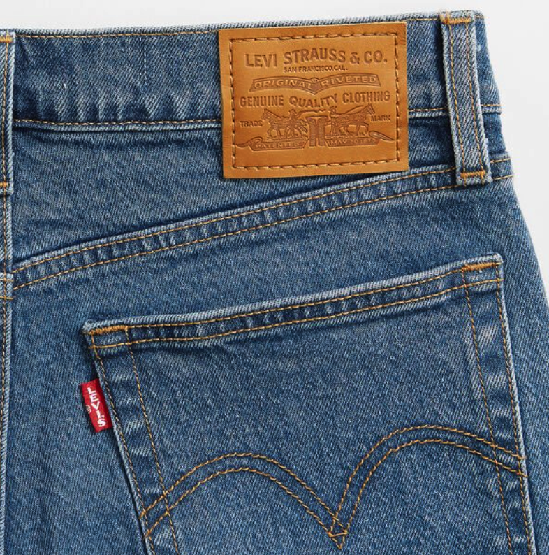 Wedgie Fit Straight Jeans